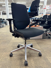 Load image into Gallery viewer, Steelcase Gesture Task Chair (Black/Platinum)