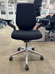 Steelcase Gesture Task Chair (Black/Platinum)