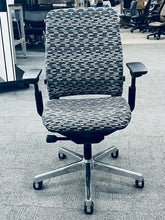 Load image into Gallery viewer, Steelcase Amia Task Chair